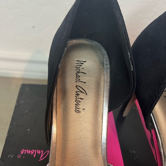 Michael Antonio black and silver point toed heels - Picture 3 of 3